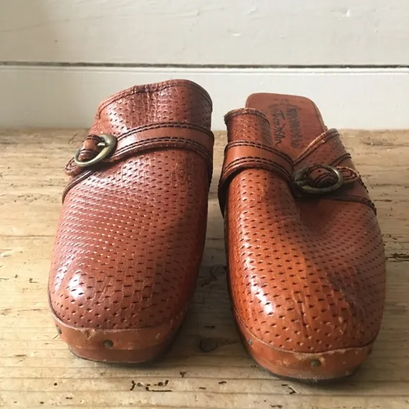 Vintage 70s Clogs - Woodworks by Thom McAn 5/5.5