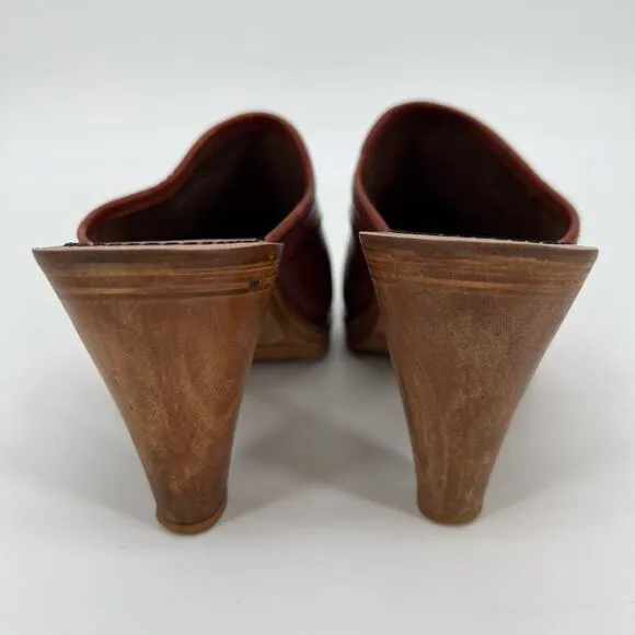 Vintage 70s Thom McAn Woodwork Clogs Sz 7.5 Heels Leather Cognac Brown Braided