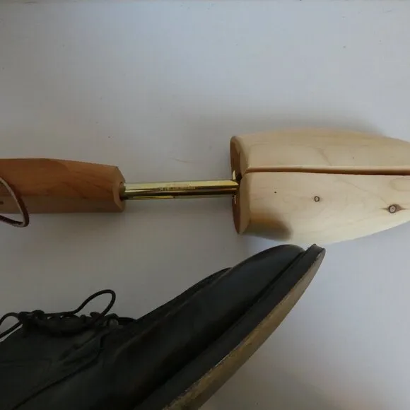 Vintage 80s Bruno Magli Leather Made In Italy Shoes Size 11 w/Cedar Shoe Trees