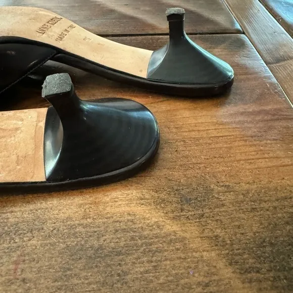 Vintage Anne Klein kitten heel slides (black) with hearts leather Size 6.5