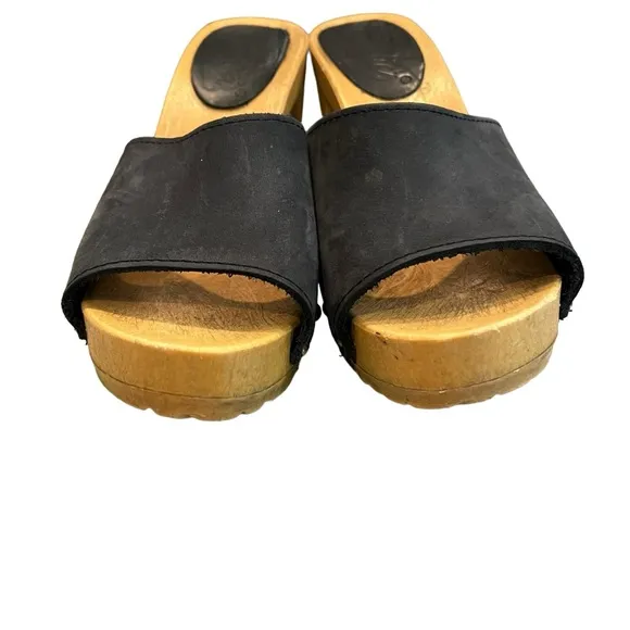 Vintage Candies 1980's Demi Dark Blue Suede High Heel Slide  Sandals, Sz 6.5