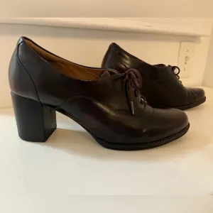 Vintage Clark's Lace up Oxfords