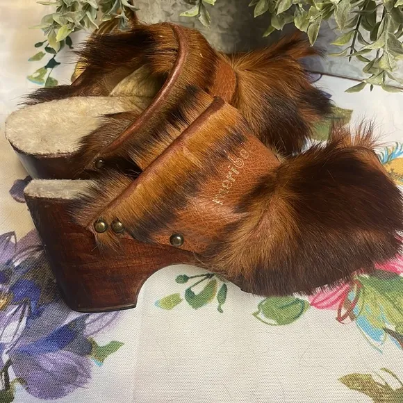 Vintage clogs