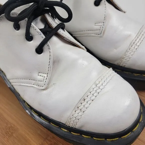 Vintage Dr Doc Martens Oxfords White Leather Chunky Shoes Made in England sz 9