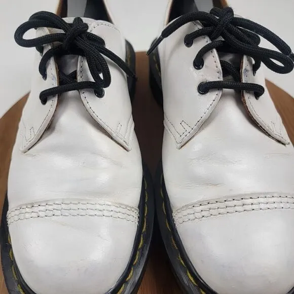 Vintage Dr Doc Martens Oxfords White Leather Chunky Shoes Made in England sz 9