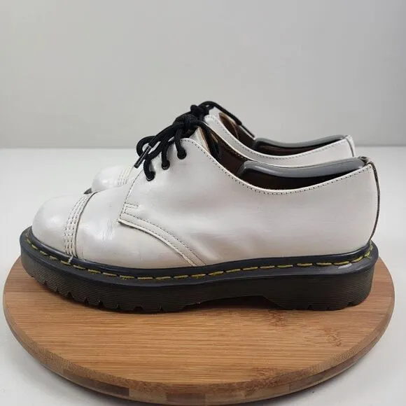 Vintage Dr Doc Martens Oxfords White Leather Chunky Shoes Made in England sz 9