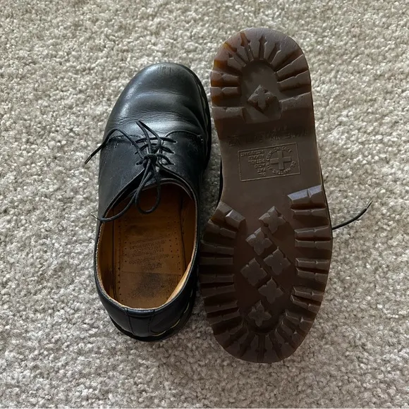 Vintage Dr. Martens 1461 Black Leather Oxfords Made in England UK 4/ US 6