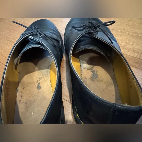 Vintage Dr. Martens 1461 Derbys Oxfords loafers leather black men 8 wmn 9 grunge