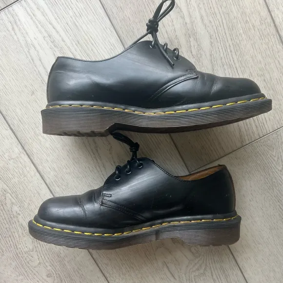 Vintage Dr. Martens 1461 Made in England Black Leather Oxfords UK 4 / US 6