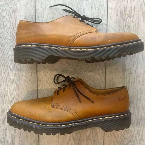 Vintage Dr Martens 1561 Made in England Oxfords UK 8 / US 10