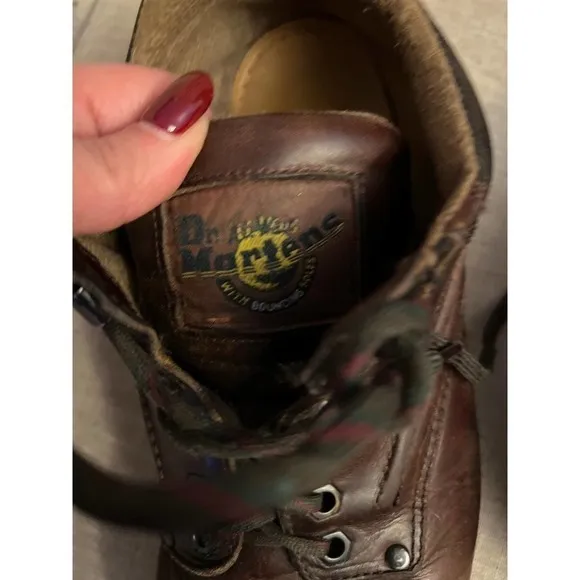 Vintage Dr Martens 8052 Leather England Oxfords