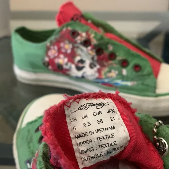 VINTAGE ED HARDY Ghost Green Skull &amp; Geisha Low Top Sneakers w/ “Dog Tag”