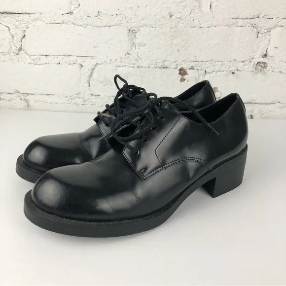 Vintage Esprit Black Heeled Oxfords