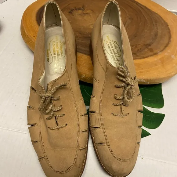 Vintage Florsheim Vacation Oxfords