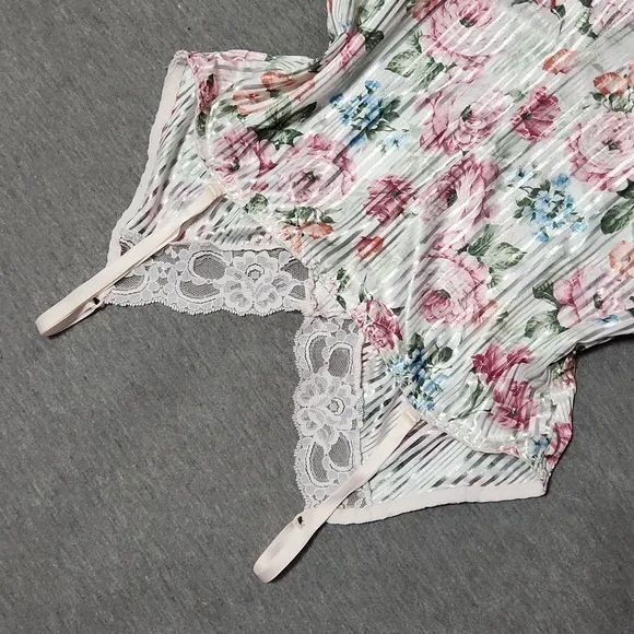 Vintage Lacey Floral Lingerie Satin Teddy Chemise Slip V-Neck Bodysuit Tank Top