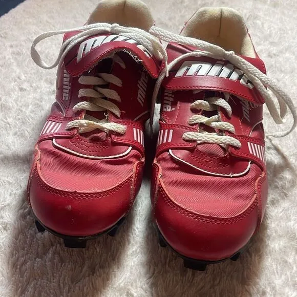 Vintage Mitre powerhouse baseball shoes size 10