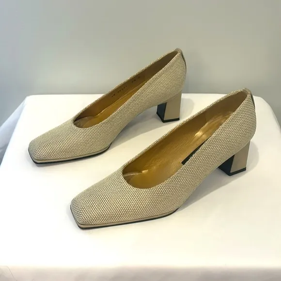 Vintage Stuart Weitzman Neutral Woven Block Heels 8.5