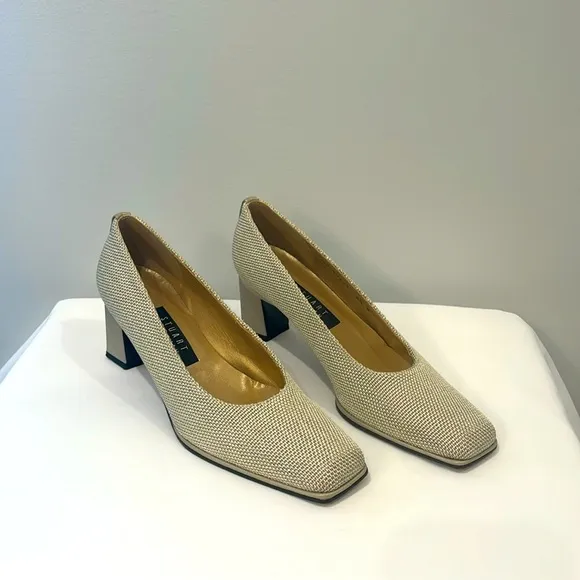 Vintage Stuart Weitzman Neutral Woven Block Heels 8.5