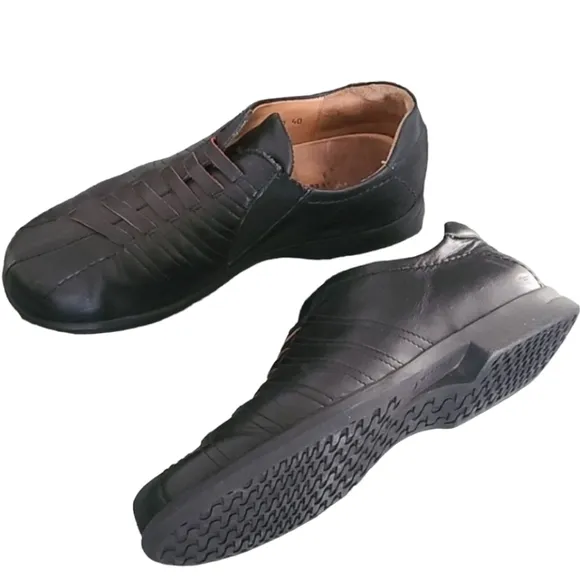 VINTAGE Y2K THINK! Black Leather Slip On Oxfords Loafers EU 40 10 Luxe Austria