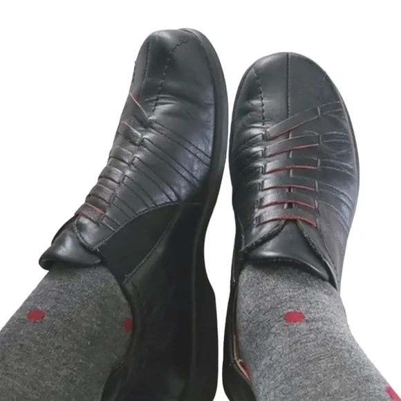 VINTAGE Y2K THINK! Black Leather Slip On Oxfords Loafers EU 40 10 Luxe Austria