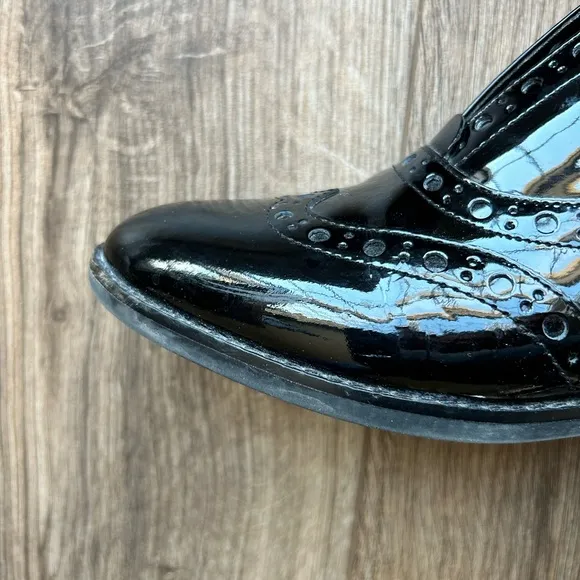 Vionic Black Wise Hadley Patent Leather Slip On Oxfords | 8
