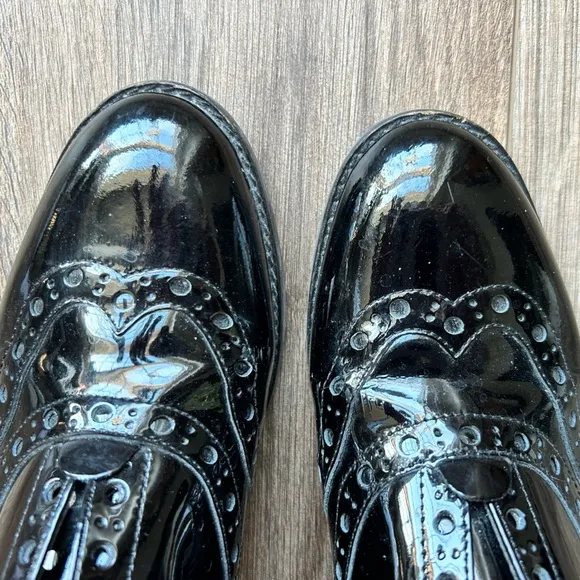 Vionic Black Wise Hadley Patent Leather Slip On Oxfords | 8