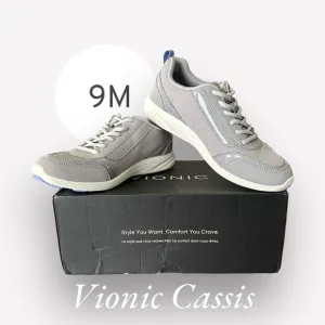 Vionic Cassis Light Grey Like New Women’s Supportive Active Shoes Sneakers 9M