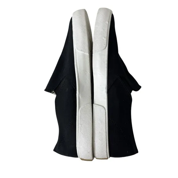 Vionic Groove Black Slip-On Sneaker 8