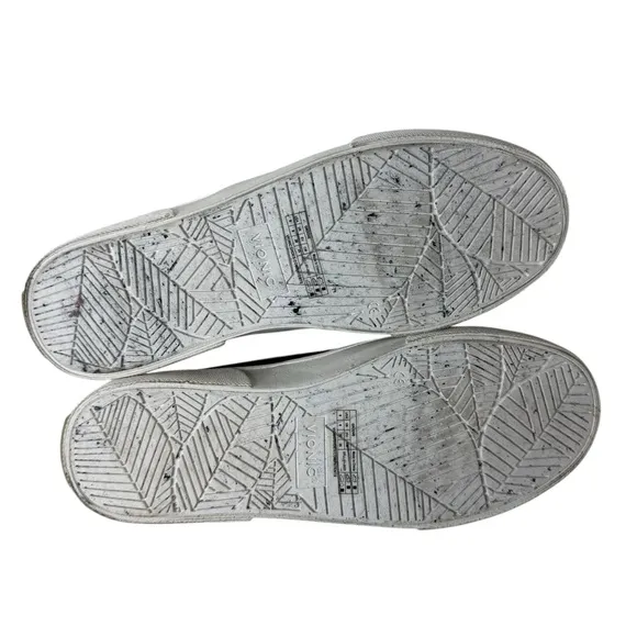 Vionic Groove Black Slip-On Sneaker 8
