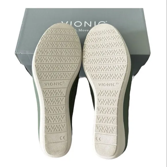 Vionic Jacey Knit Army Women's Green Slip-On Wedge Shoes Size 8