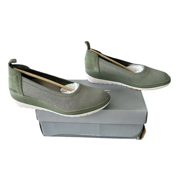 Vionic Jacey Knit Army Women's Green Slip-On Wedge Shoes Size 8