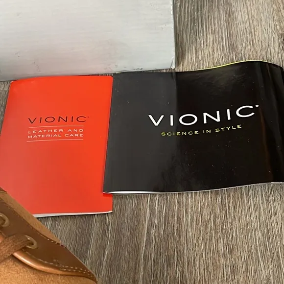 Vionic Jerome Suede Men’s Shoes Size 8.5