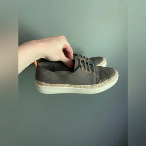 Vionic Jovie Slip On Canvas Sneakers Size 7.5