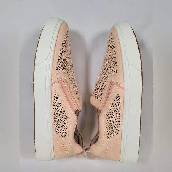 Vionic Kimmie Perf Slip On Supportive Sneaker 8.5 Pink Orthopedic Shoes *Read*