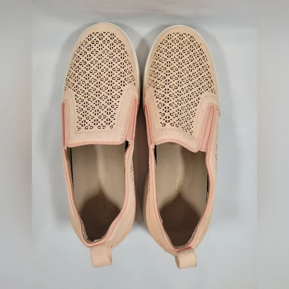 Vionic Kimmie Perf Slip On Supportive Sneaker 8.5 Pink Orthopedic Shoes *Read*