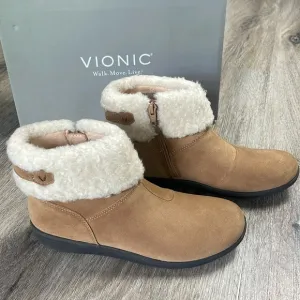 Vionic Magnolia Ruth Suede Weather Resistant Ankle Boots Size 6