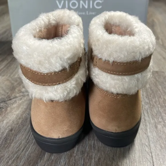 Vionic Magnolia Ruth Suede Weather Resistant Ankle Boots Size 6