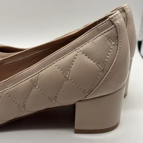 Vionic Olympic leather Ruby Quilted Low Heels Nude - Sz 6.5 EUC almost like new