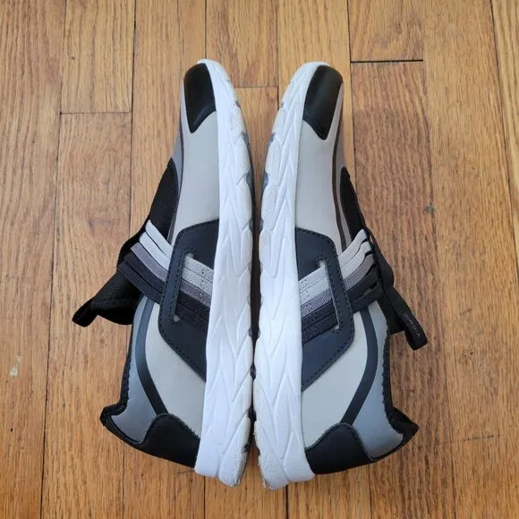 Vionic VAYDA Slip On Athletic Sneakers 8.5 Gray Black Comfort