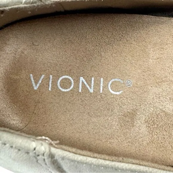 VIONIC Womens Charm Teagan Loafers Ivory Cream Nubuck Lug Soles Size 9.5 M Used