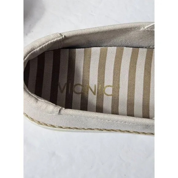 Vionic Sunny Rae slip ons Nwb