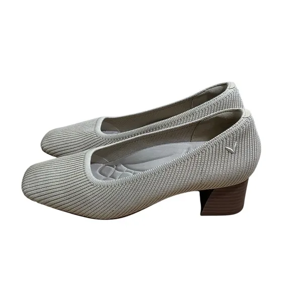 Vivaia Melody Pro Square-Toe Block Heels Pump