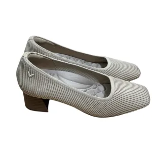 Vivaia Melody Pro Square-Toe Block Heels Pump