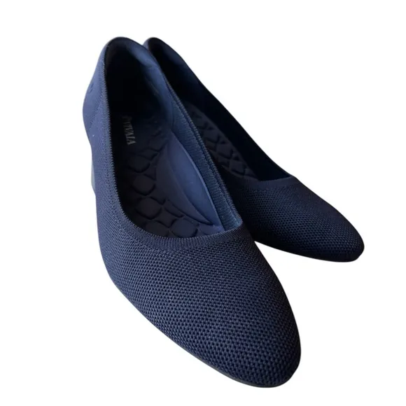Vivaia Navy Almond Tamia Toe Block Heel, Size 41.5