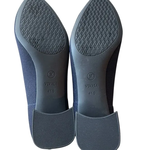 Vivaia Navy Almond Tamia Toe Block Heel, Size 41.5