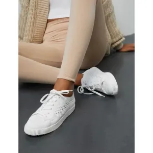 VIVAIA Round-Toe Perforated Sneakers white size EU/40 US/9