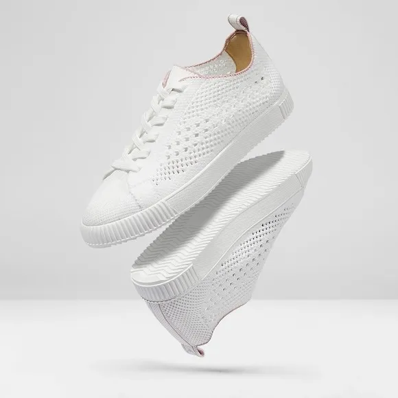 VIVAIA Round-Toe Perforated Sneakers white size EU/40 US/9