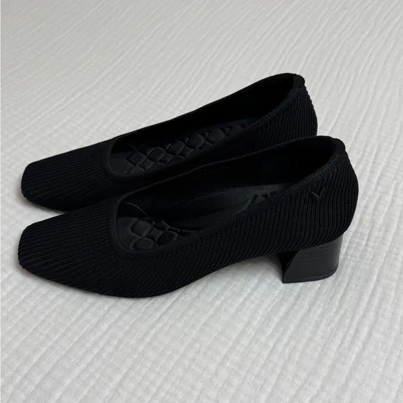 Vivana Black Square Toe Heels Size 39.5 Classic Casual