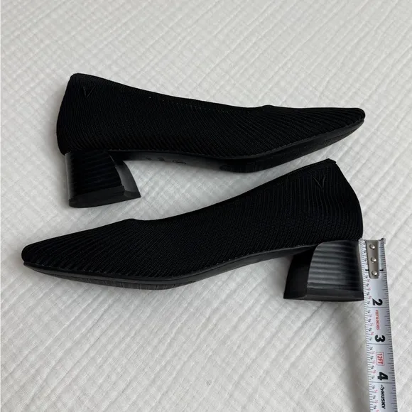 Vivana Black Square Toe Heels Size 39.5 Classic Casual