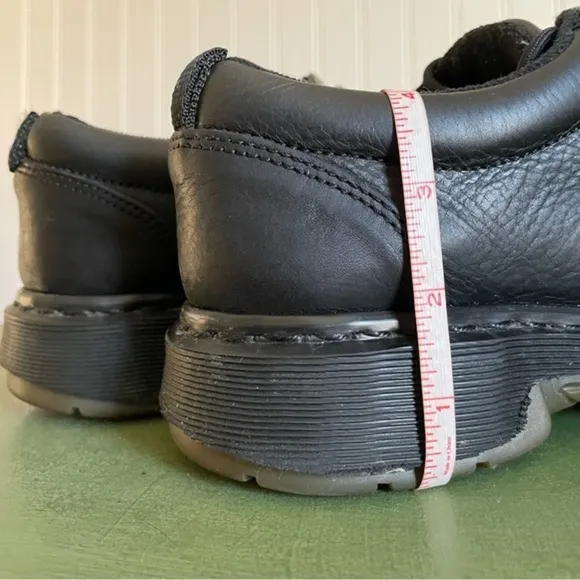 VTG *England* Dr. Martens Low Boots/Oxfords in Black Leather #8A02